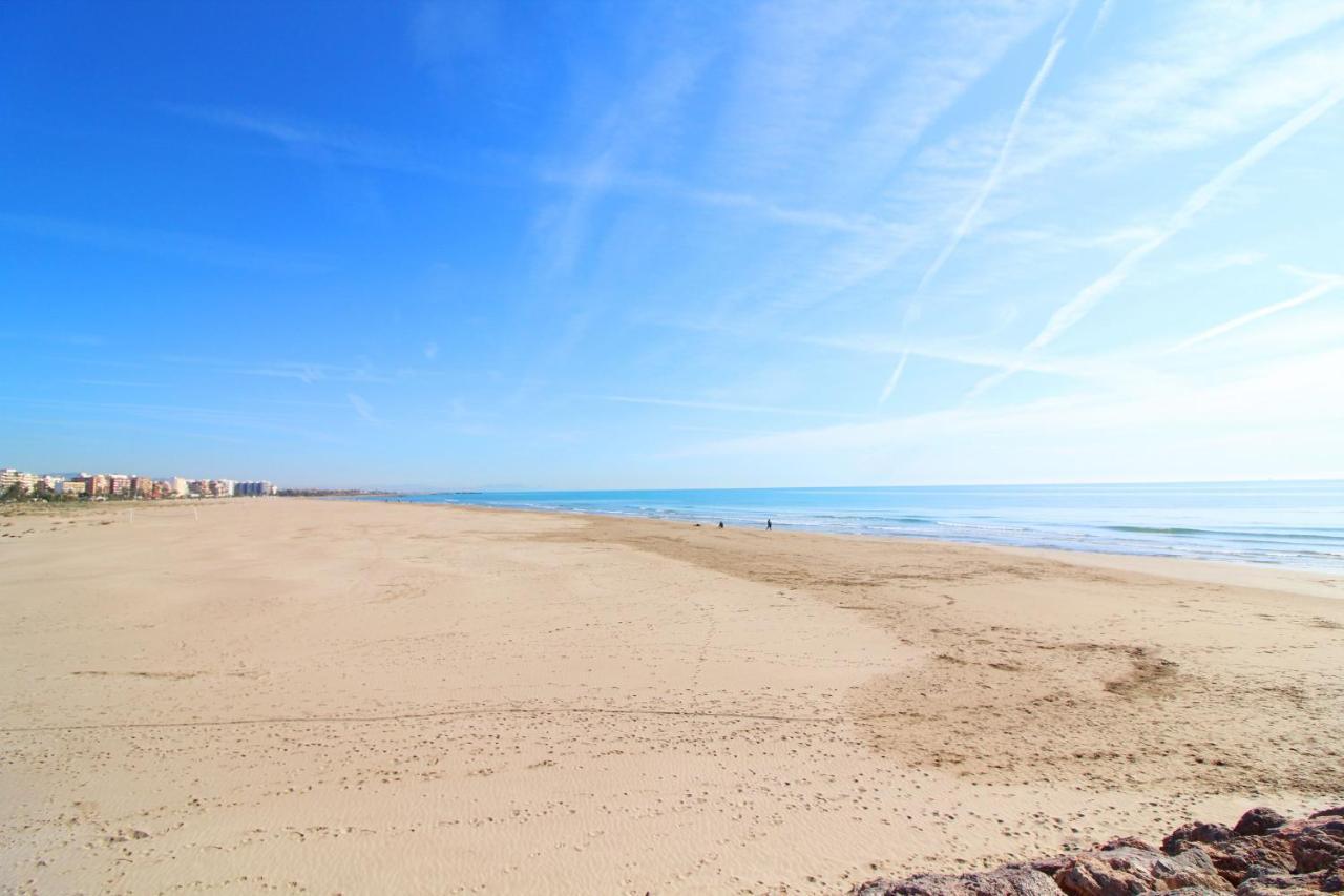 Global Properties, Estudio Para Parejas En La Playa Del Sagunto Eksteriør bilde